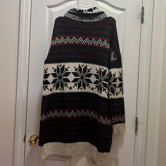 Maurice’s Women’s Fair Isle Shawl Cardigan Size Large - Picture 5 of 6